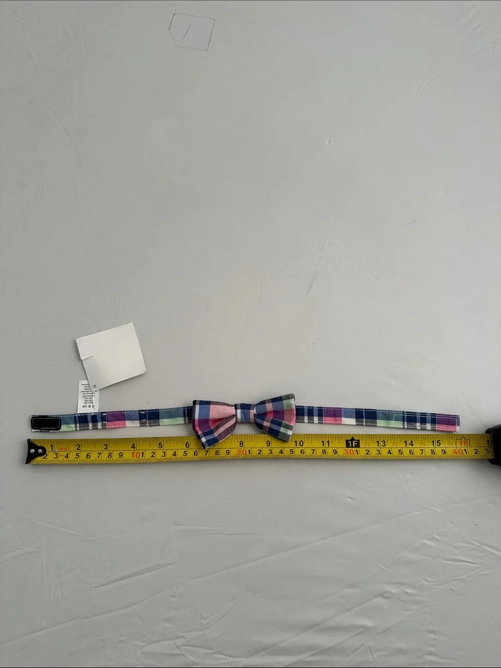 Gymboree multicolor plaid pre-tied bow tie 6+